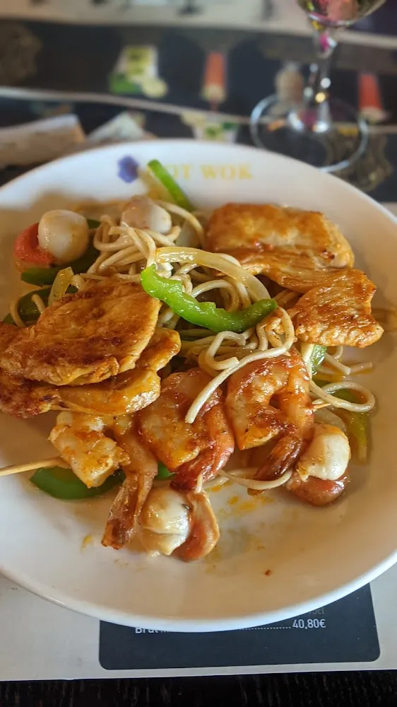 Hotwok Au Poulet À Sauce Thaïlandais Et l'Ail